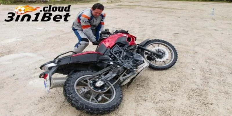 Mơ ngã xe và con số đề may mắn